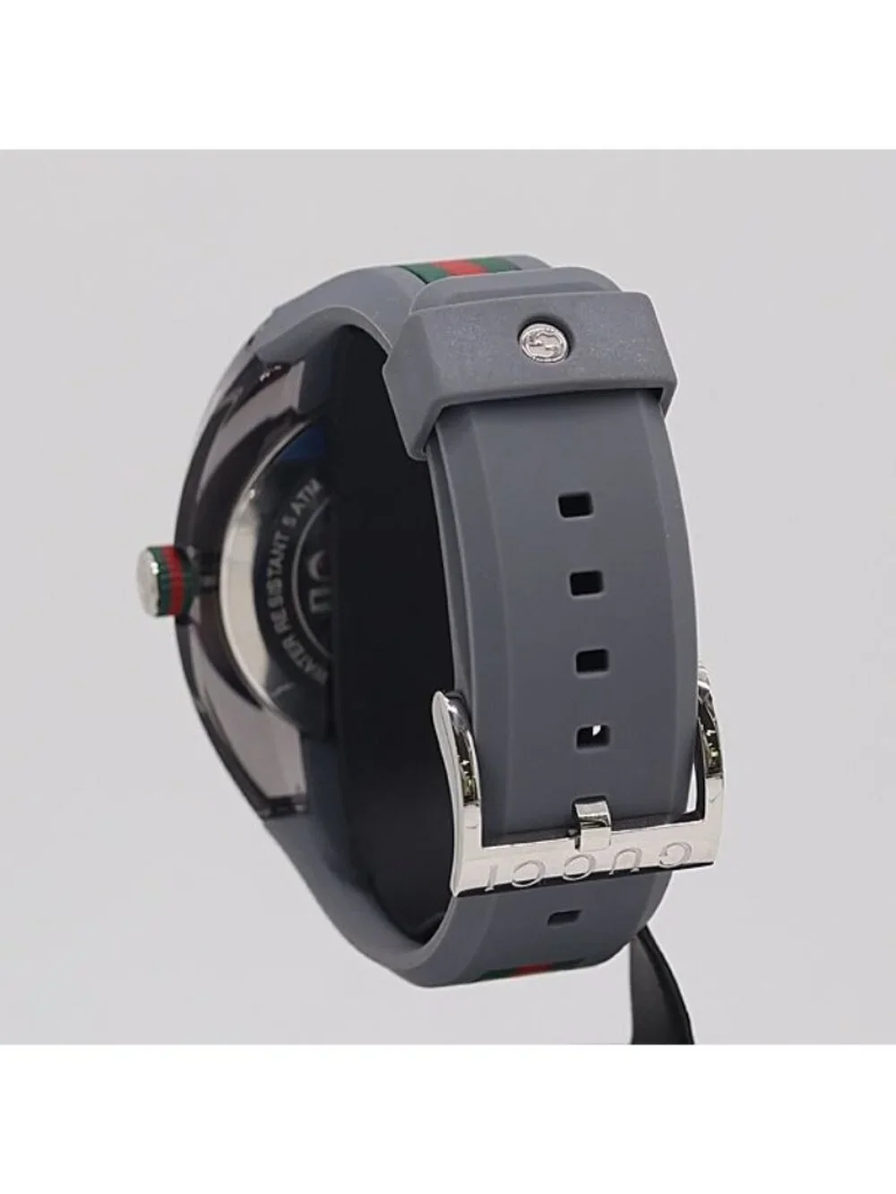 Gucci 137.1 Silver Dial Date Watch